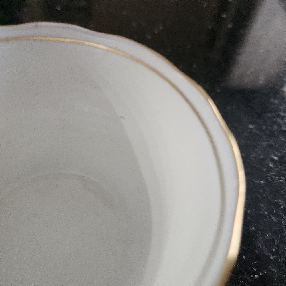Vintage Aynsley Cobalt Blue and Gold Teacup and Saucer, England - Picture 10 of 13